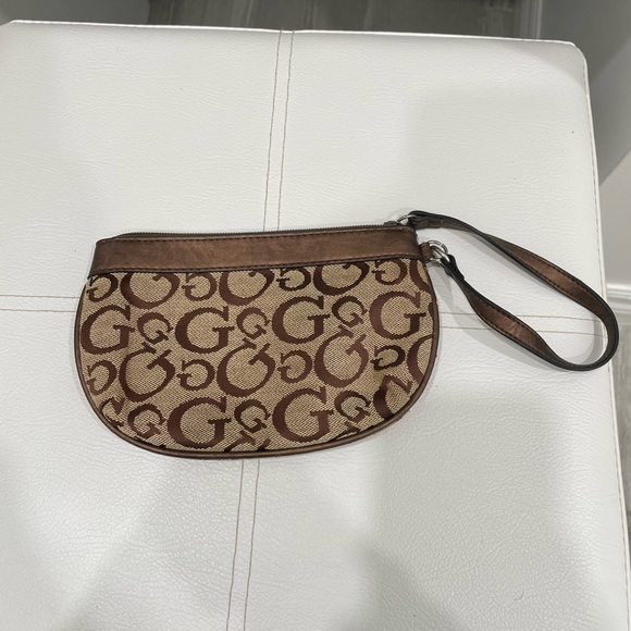 GUESS Wristlet - Picture 2 of 3